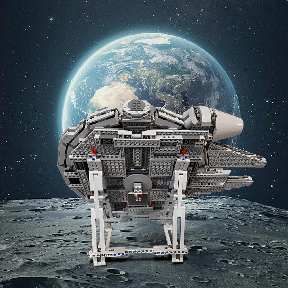 Vertical Stand for Millennium Falcon MOC 126pcs