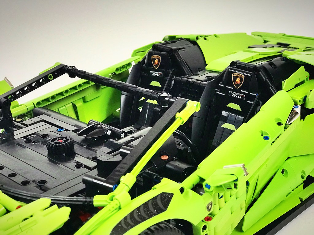 Lamborghini Huracan EVO Spyder | 3557pcs-Building Blocks set -Turbo Moc