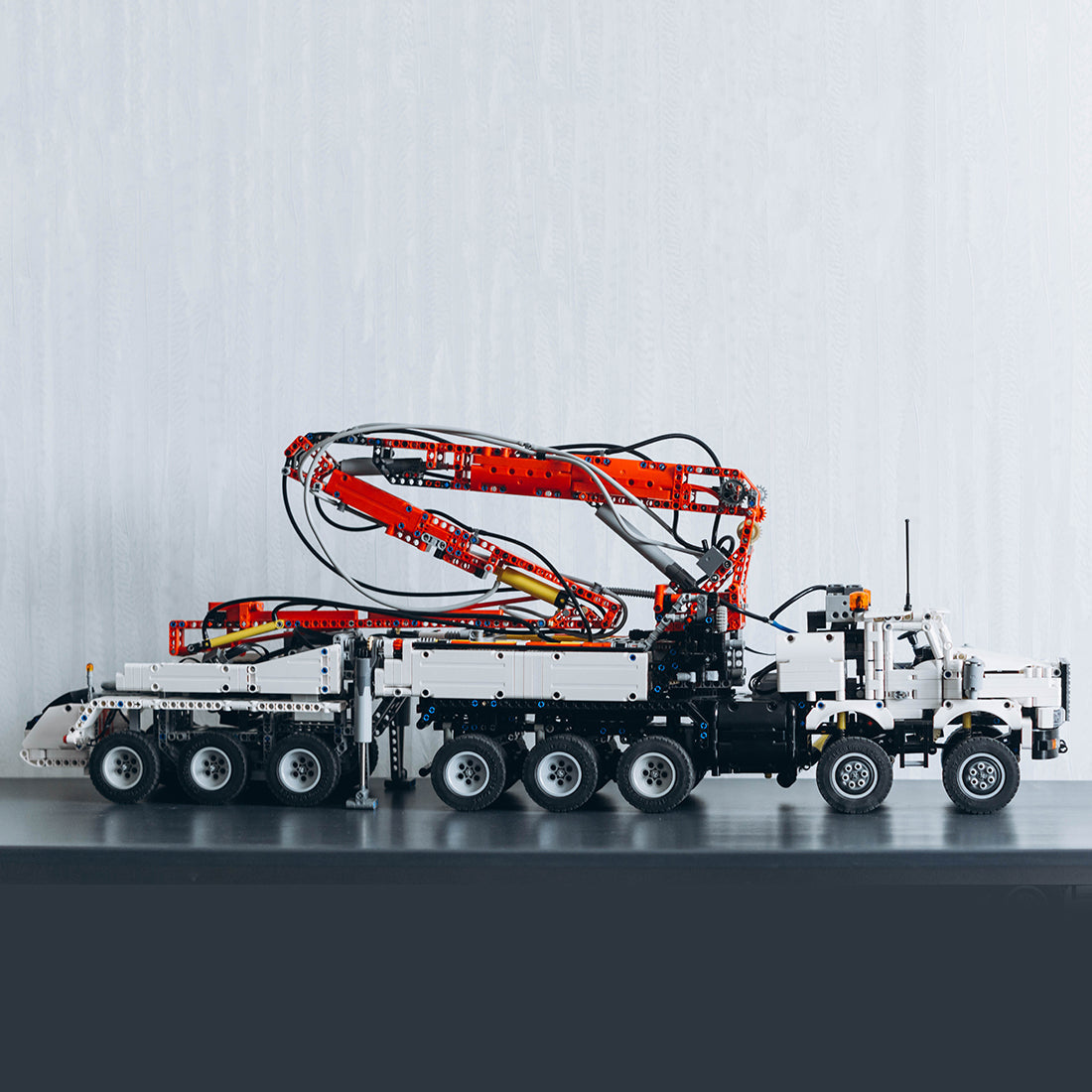 Image of product moc-105070-concrete-pump-truck