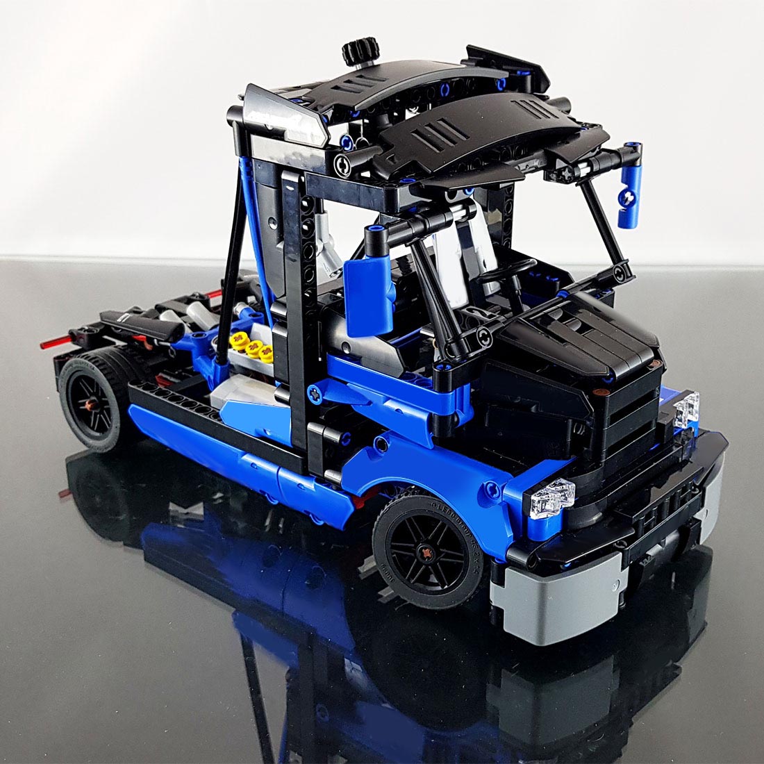 Image of product moc-61058-truck-model