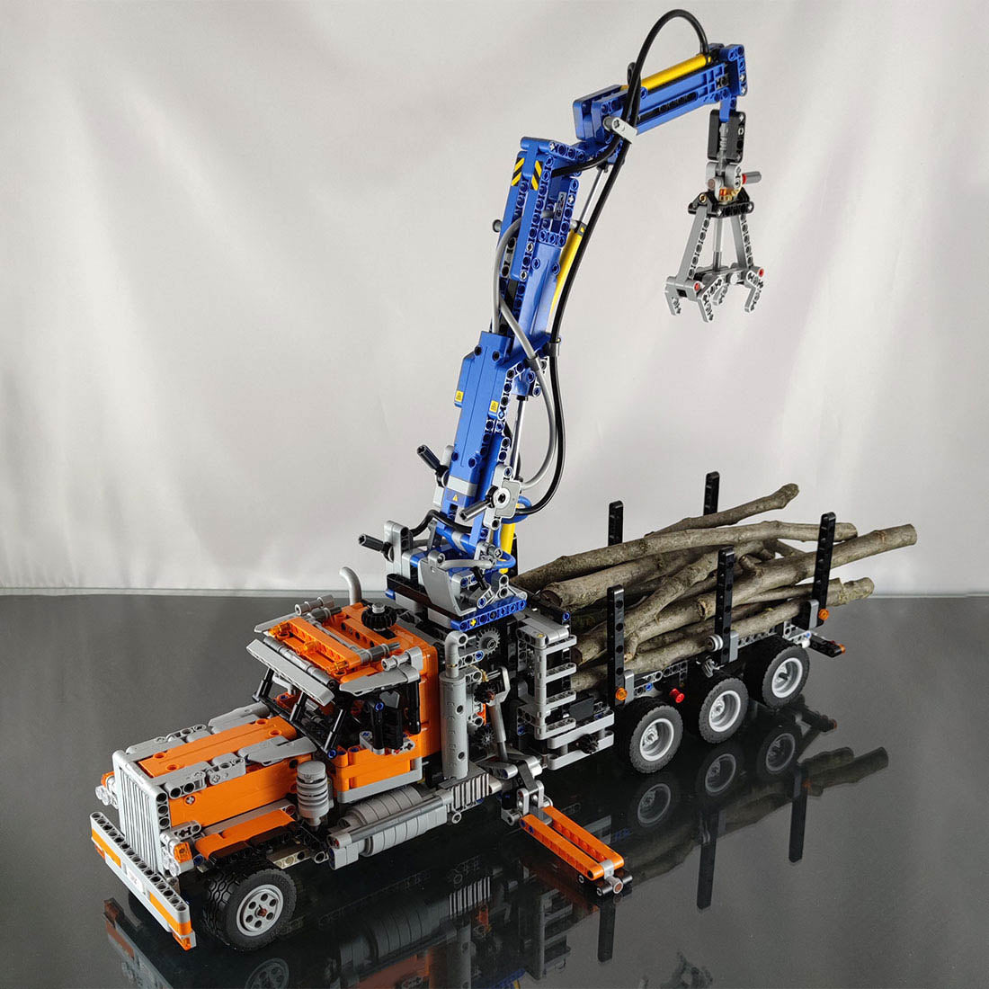 Image of product moc-92600-truck-model