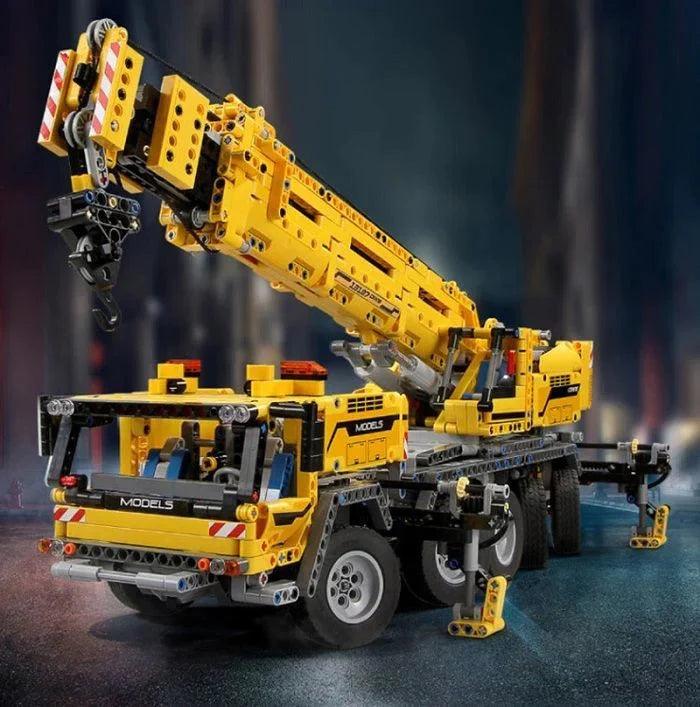 Mobile Lifting Crane with Remote Control 2590pcs-Building Blocks set -Turbo Moc