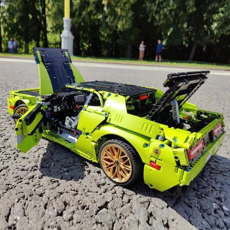 Dodge Challenger 2008, compatible with Lego