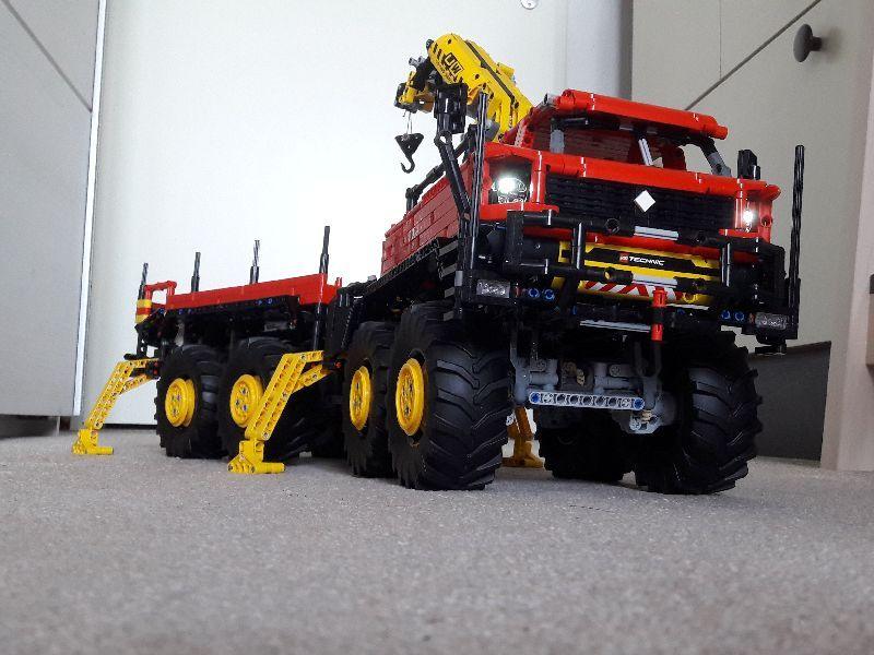 Remote Control Logging Truck 3068pcs-Building Blocks set -Turbo Moc