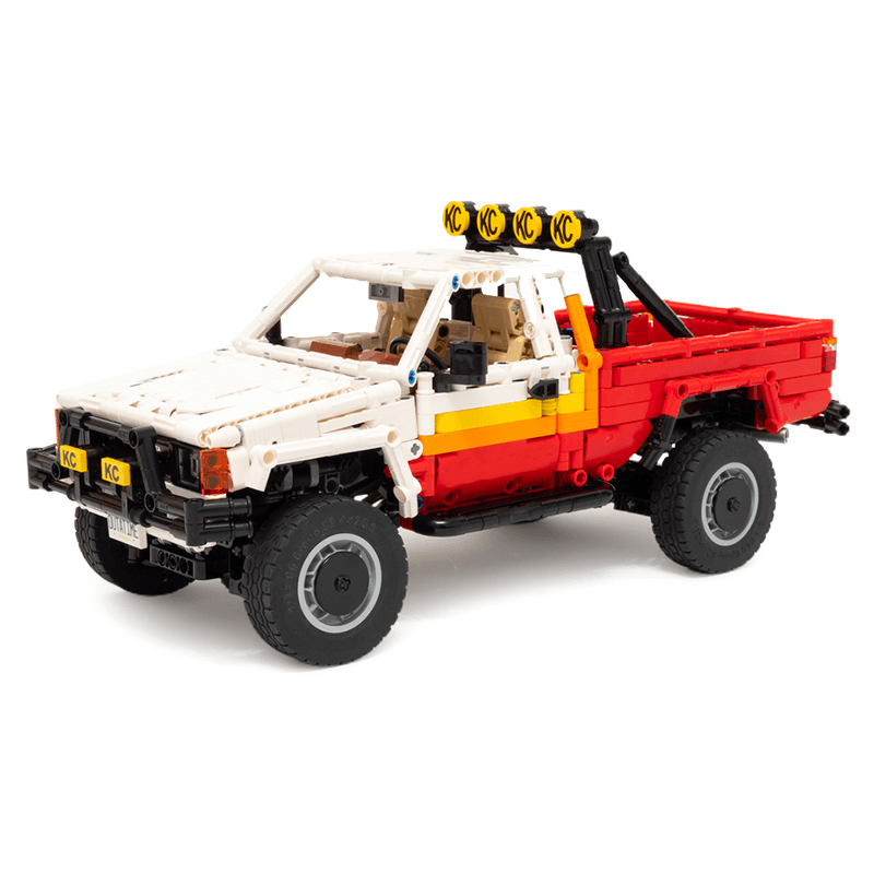 Toyota Hilux SR5 Ivan “Ironman” Stewart 1572pcs-Building Blocks set -Turbo Moc