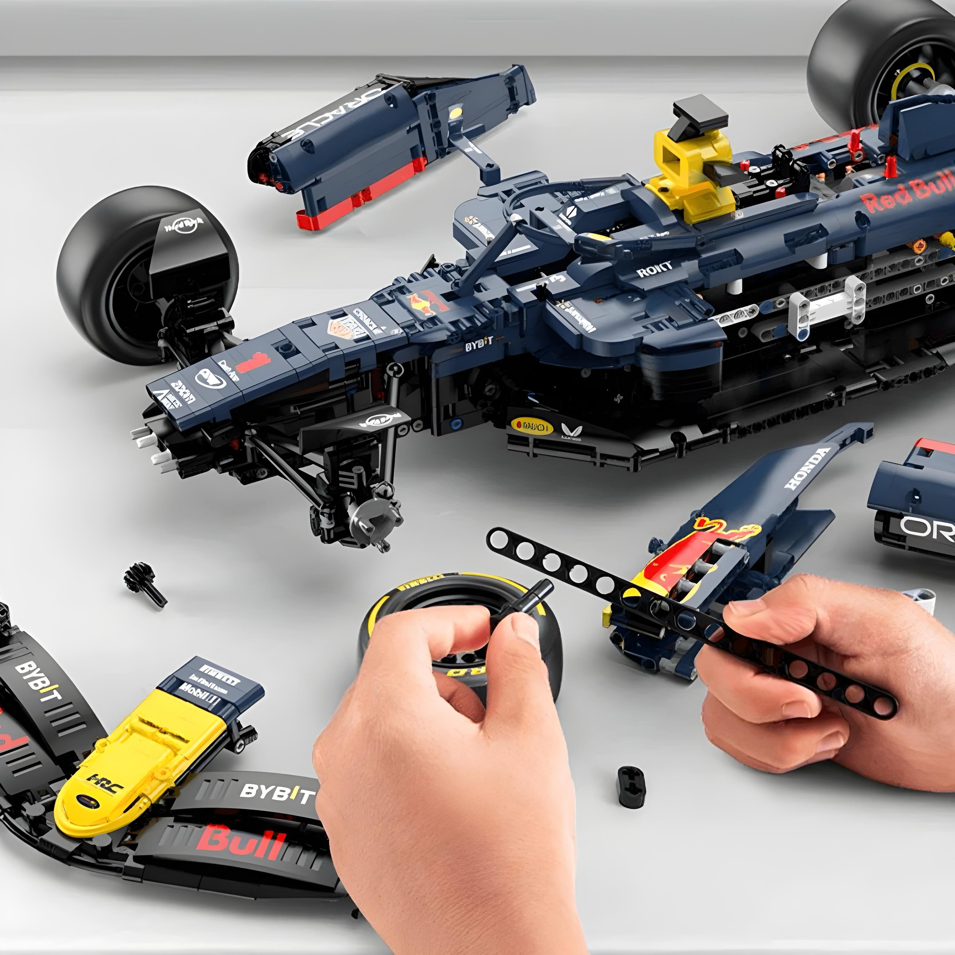 Oracle Red Bull Racing F1 RB19 2463pcs - Building set - Turbo Moc