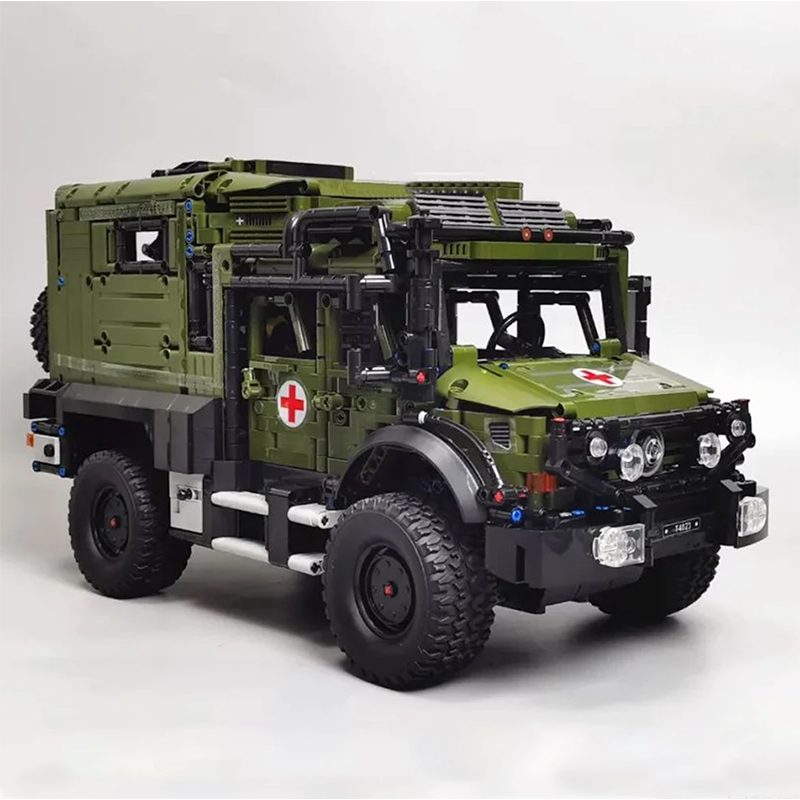 Armoured Military Ambulance 3849pcs - Building Blocks set - Turbo Moc