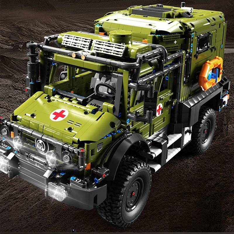 Armoured Military Ambulance 3849pcs - Building Blocks set - Turbo Moc