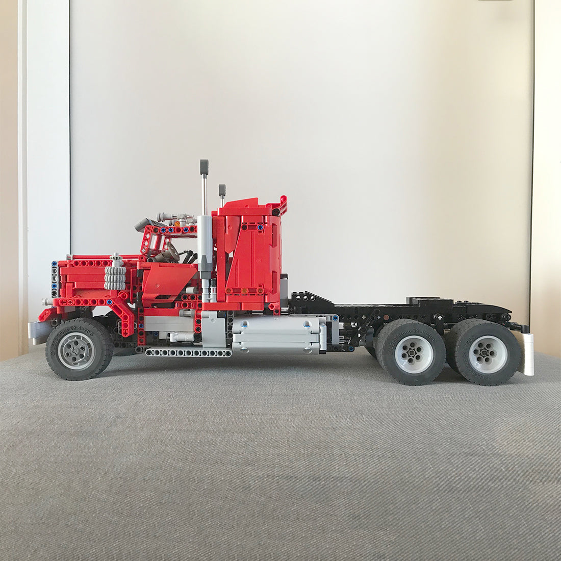 Image of product moc-72820-1-17-technology-rc-engineering-truck-trailer