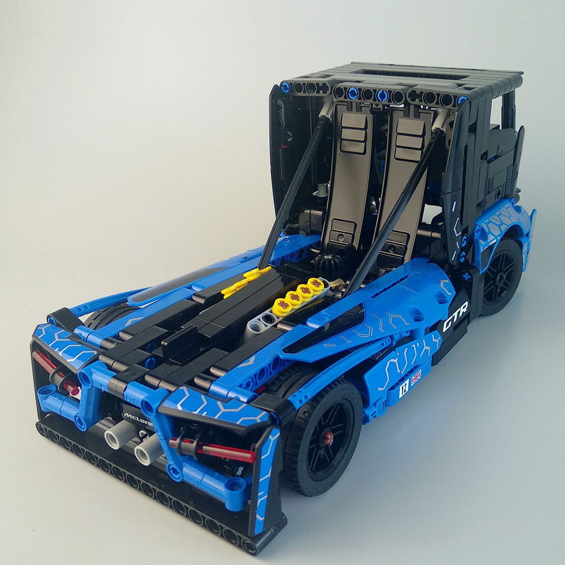 Image of product moc-78815-technology-american-light-truck