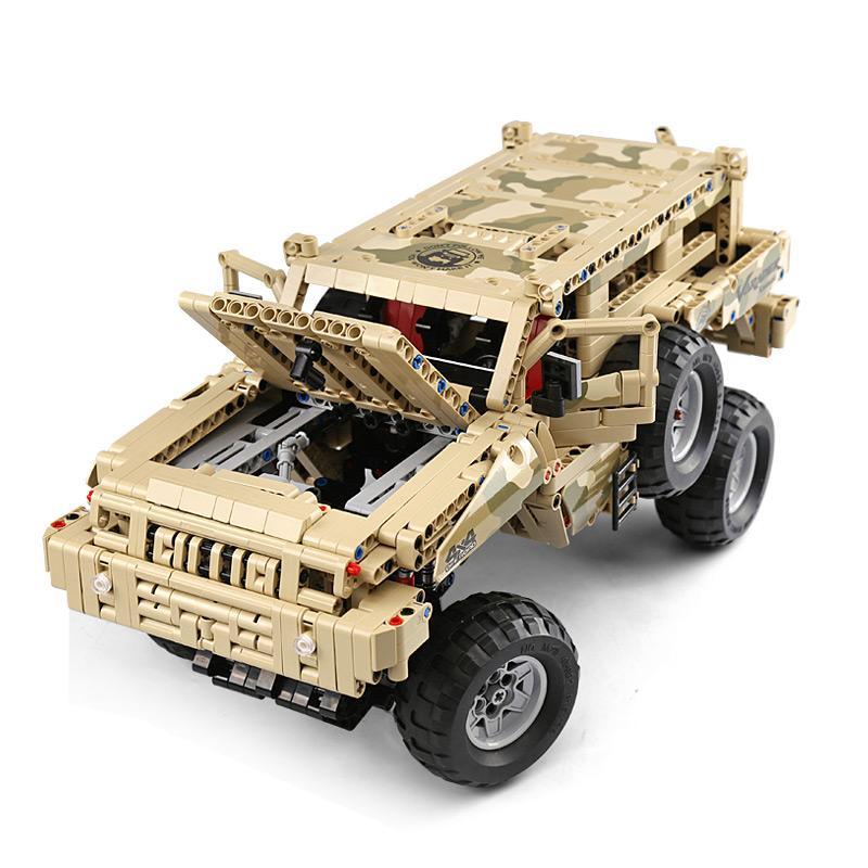 Military 4x4 s set, compatible with Lego