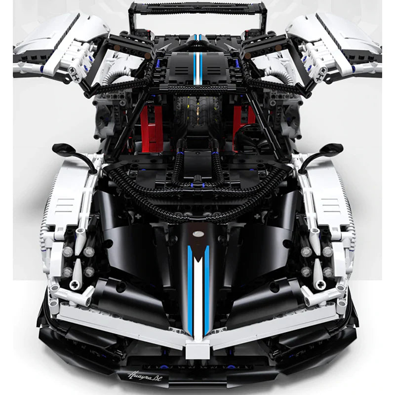 Pagani Huayra Roadster 2896pcs