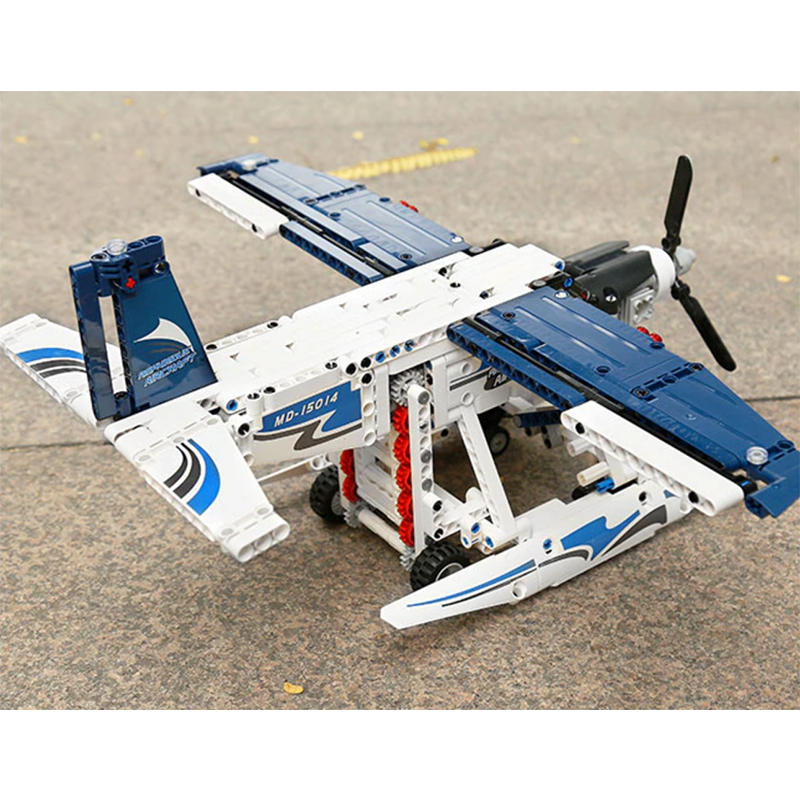 Remote Controlled Amphibious Plane 556pcs - Building Blocks set - Turbo Moc